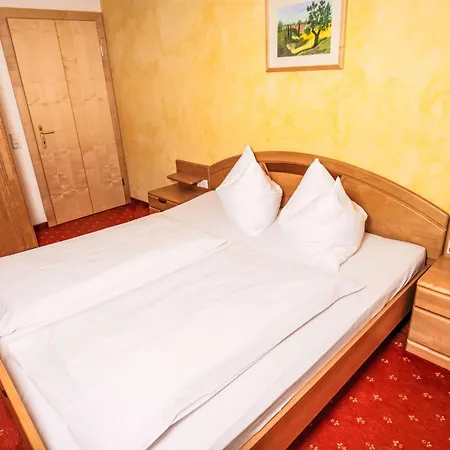 Reiter-1 By Interhome * فلاخاو